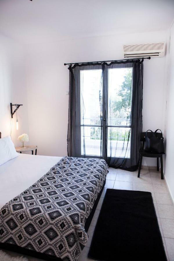 Best Located Executive Apartment In Maroussi. Atenas Exterior foto