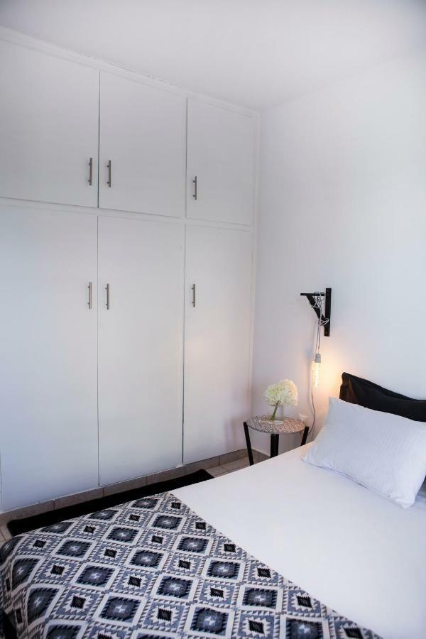 Best Located Executive Apartment In Maroussi. Atenas Exterior foto