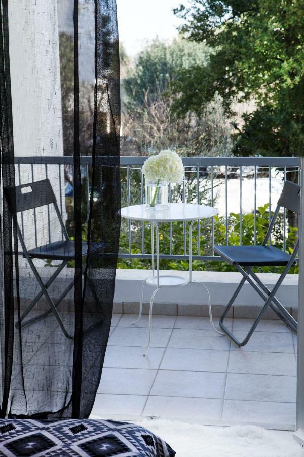 Best Located Executive Apartment In Maroussi. Atenas Exterior foto